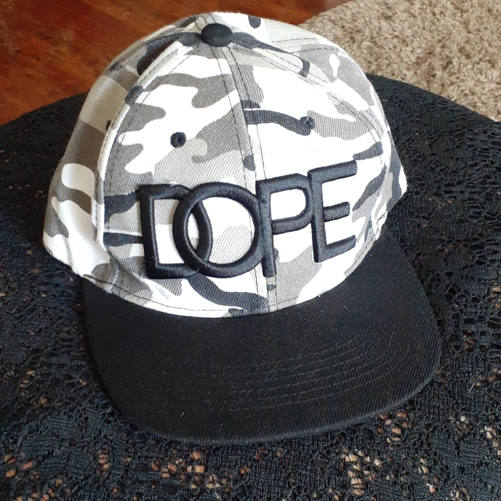 Headlines Cap